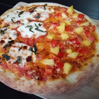 Neapolitan Hawaiian Pizza