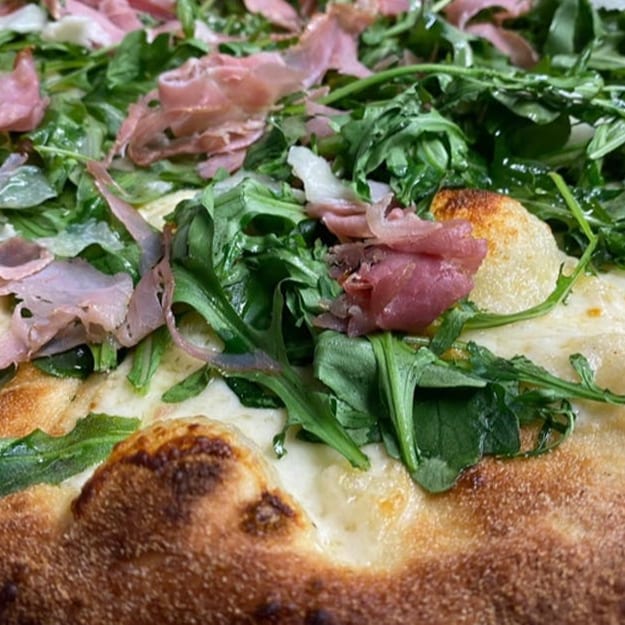 Arugula Blanco Pizza.